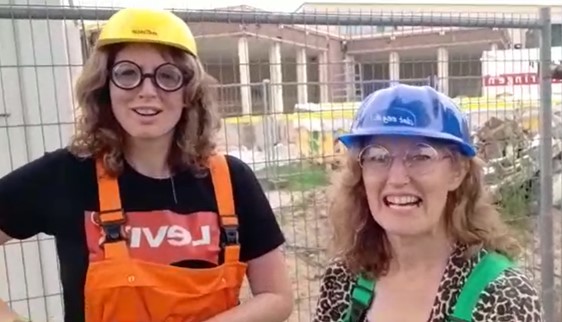 Tante Moes en Oma Tuin op de bouwplaats